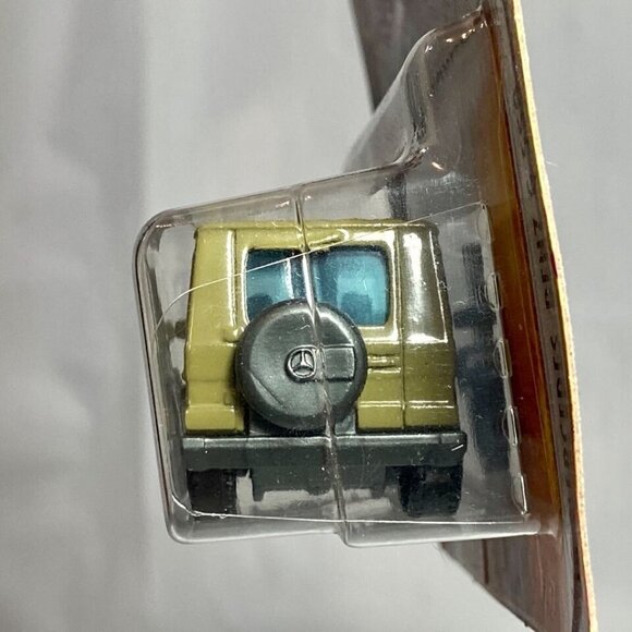 Matchbox Jurassic World Dominion '14 Mercedes-Benz G 550 Die-cast 1/64 Model NIP - Picture 4 of 5